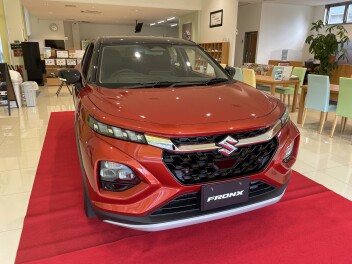 新型フロンクスの現物を…