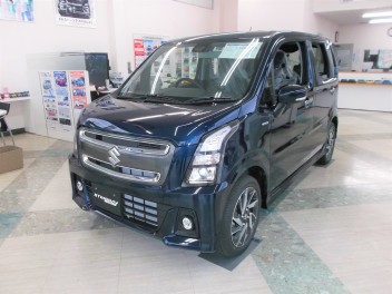 シックなカラーがオシャレ！ワゴンＲ２５周年記念車を展示中です！