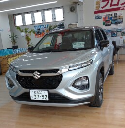 フロンクス展示中