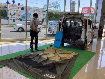 店内にギアが入ってきた！？( ﾟДﾟ)