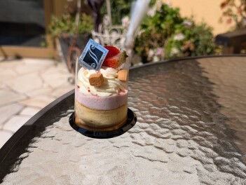 コラボケーキ