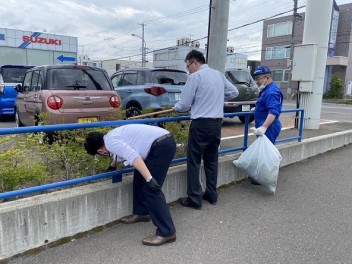 地域清掃活動を行いました