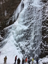 愛媛のおすすめスポット　白猪の滝　冬編