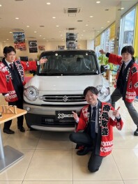 展示車、クロスビー来たよ。