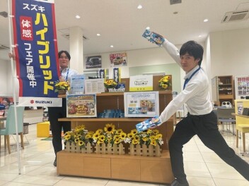 ハイブリッド体感フェアで最強試乗車コンビ！