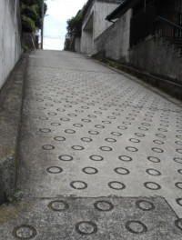 セニアカーの坂道は何度まで？