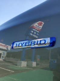 スズキのＨＹＢＲＩＤがオススメ！