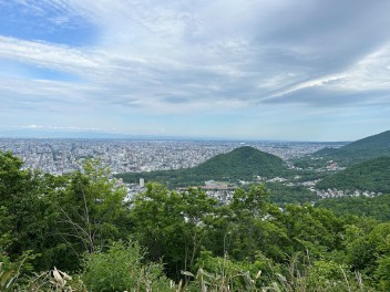 雨が降ったりやんだり・・・