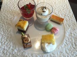 スイーツブログとタイヤ交換のおしらせ
