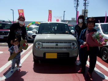 Ｓ様へラパン納車です☆
