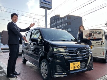 新型ワゴンＲが　やってきました☆☆