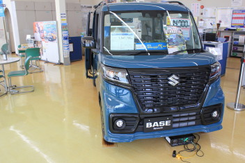 店頭でスペーシアベース展示車あります。