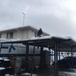 雪下ろし