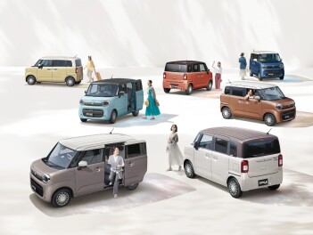 ワゴンRスマイルが新しくなりました!!