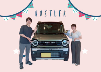 カーキの展示車があってよかった♬