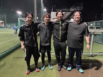 フットサル部活動しました　雨でした