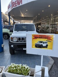 早めに納車できるジムニーノマド あります！！