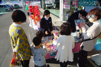 朝から『四日市営業所は大賑わい』