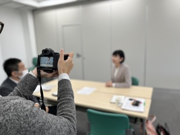 宮日新聞に取材していただきました！