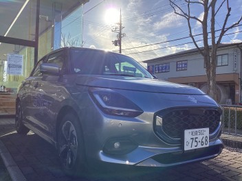 新型スイフト試乗車入りました！！