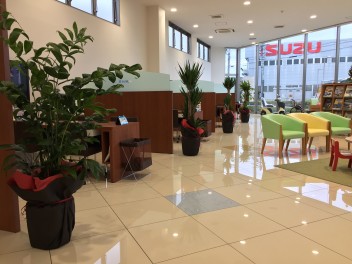 １１月１９日（月）営業時間についてのお知らせです！