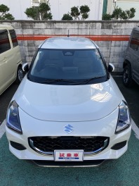 新型スイフト試乗車きました！！