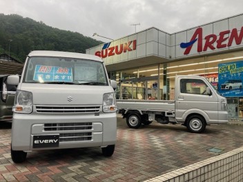 現在特別価格車のご案内！！！！