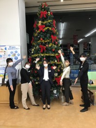 クリスマスツリー飾りました！