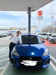 スタッフ自己紹介第１弾！！