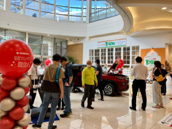 新型フロンクス先行展示会　大盛況です！