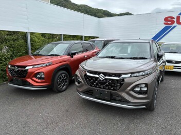 ルーセントオレンジパールメタリック ブラック2トーンルーフ♪♪