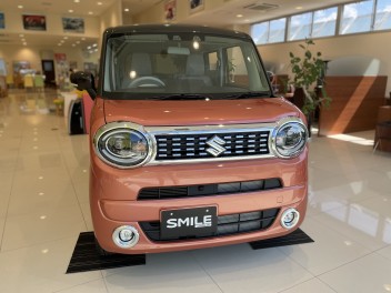 新型ワゴンＲＳＭＩＬＥの展示車が来ました☆彡