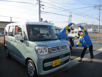 新しい試乗車と中古車が入っています!!