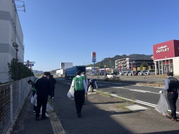 清掃活動に参加しました(^^)