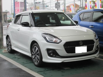 スイフトＸＲリミテッド祝納車！