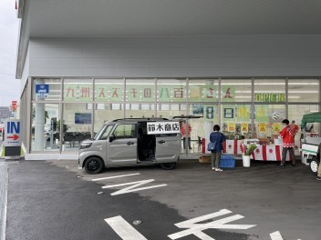 八百屋さん　オープンです(^_-)-☆