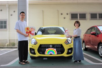 スイフトスポーツ納車させて頂きました！