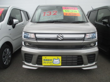 おすすめ中古車紹介いたします。