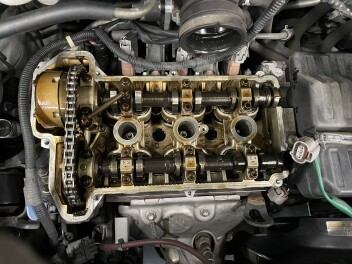 エンジンオイル交換は重要です！！