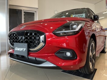 即納可能車ございます！涼し～い店内でご商談しませんか？