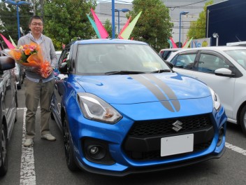 カスタマイズされたスイフトスポーツがご納車になりました☆