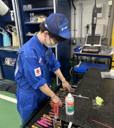サービスマンの様子をお見せします！！