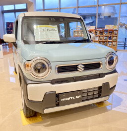 ショールーム展示車変わりました！！