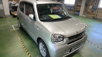 汚れが目立ちにくい色！