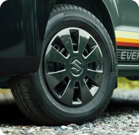 【エブリイ】気ままに、自分らしく。エブリイと巡る心地よい旅【特別仕様車　Jリミテッド】登場！！