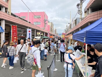 富士本町軽トラ市！秋