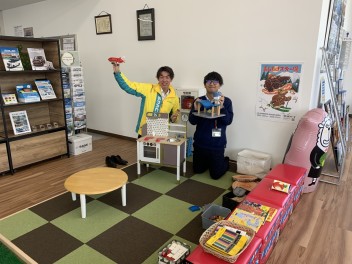キッズコーナーのおもちゃが新しくなりました！
