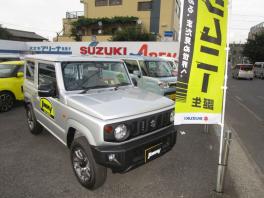 新型ジムニー展示中！！