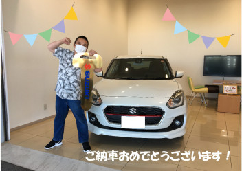スイフトご納車です☆