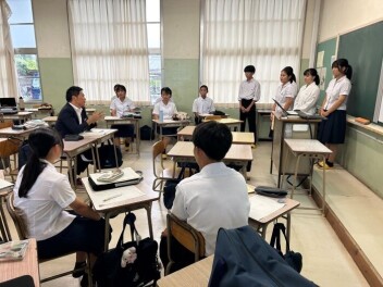 ひなた探求　中間発表会 in　宮崎商業高校(*'ω'*)